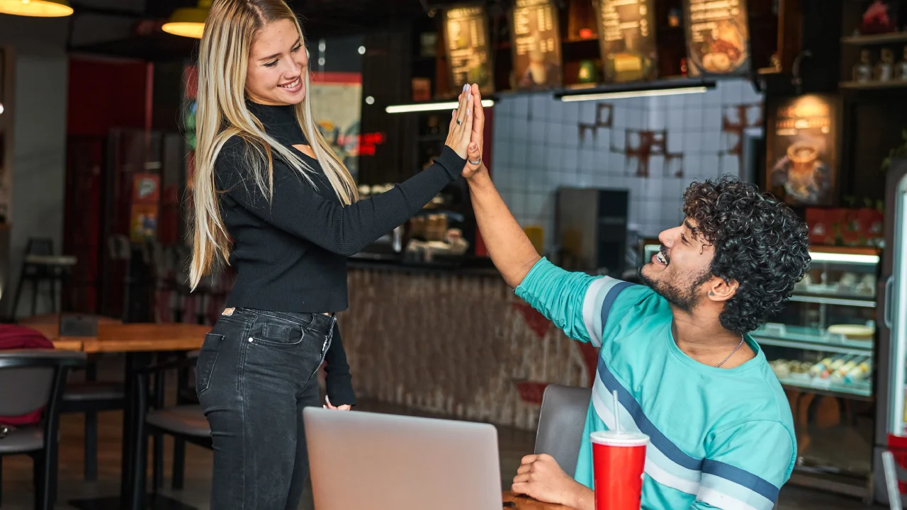 Fidelizzare il cliente nel ristorante: guida strategica completa